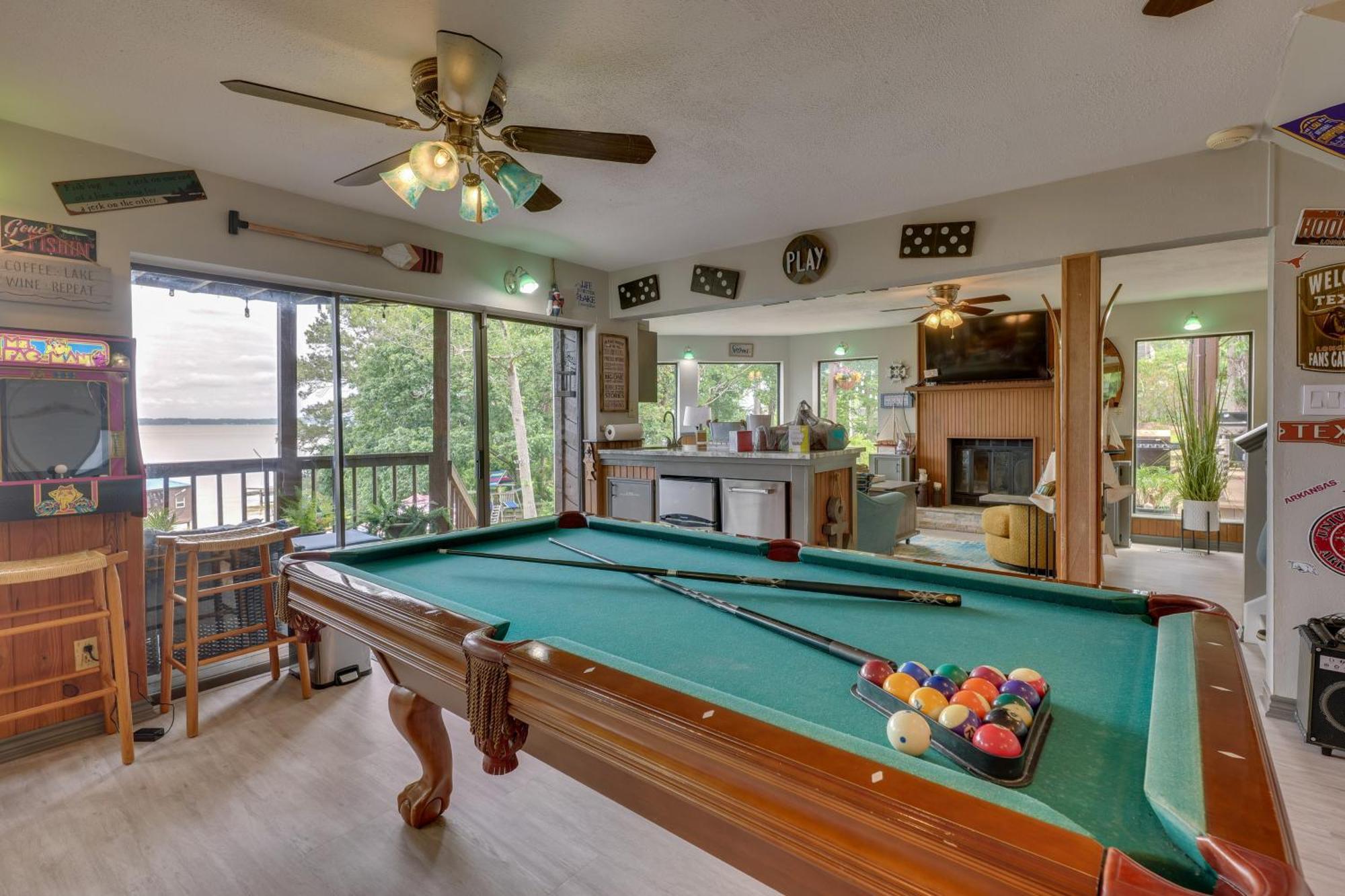 Beautiful Lakehouse Hot Tub, Gameroom And 10 Kayaks Blanchard Exterior photo
